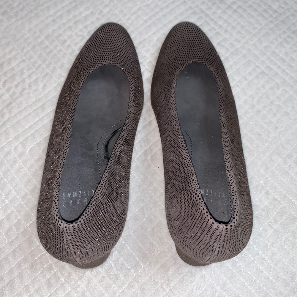 Stuart Weitzman Textured Block Heel Pump, Taupe B… - image 3